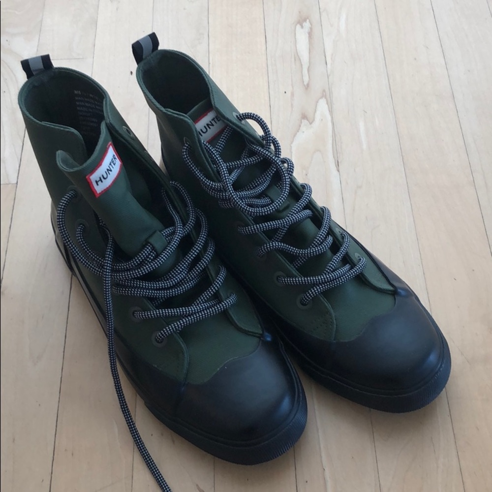 Hunter for Target men rain boots，NWT